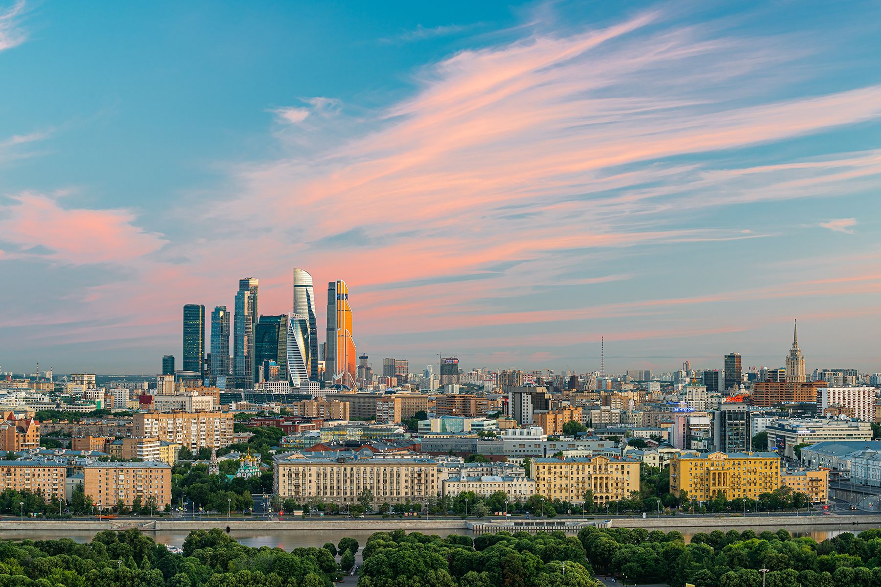 Панорама какая. Панорама Москвы. Панорама современной Москвы. Городская панорама Москва. Городской пейзаж панорама.